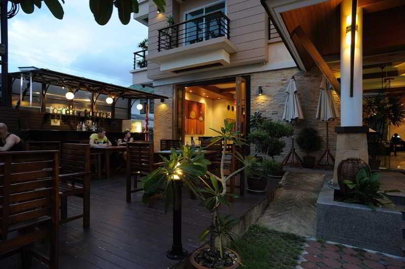 Baramee Resortel Отель Patong