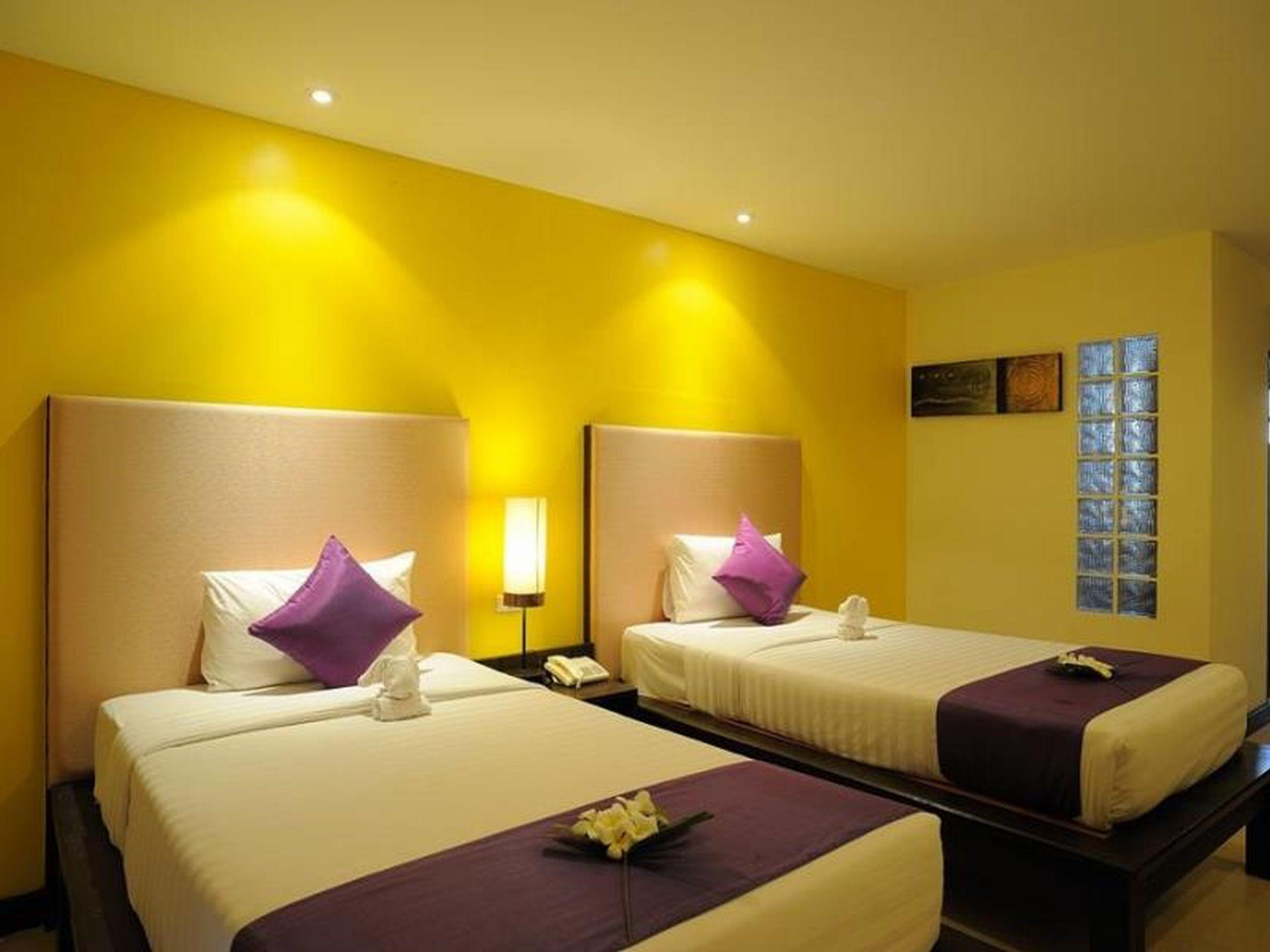 Baramee Resortel Отель Patong