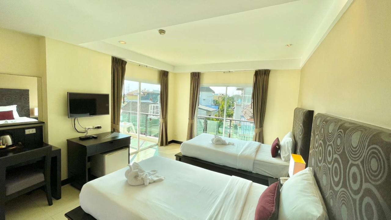 Отель Baramee Resortel Patong