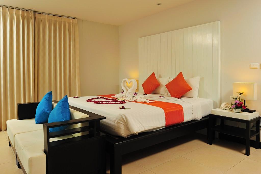 Отель Baramee Resortel Patong
