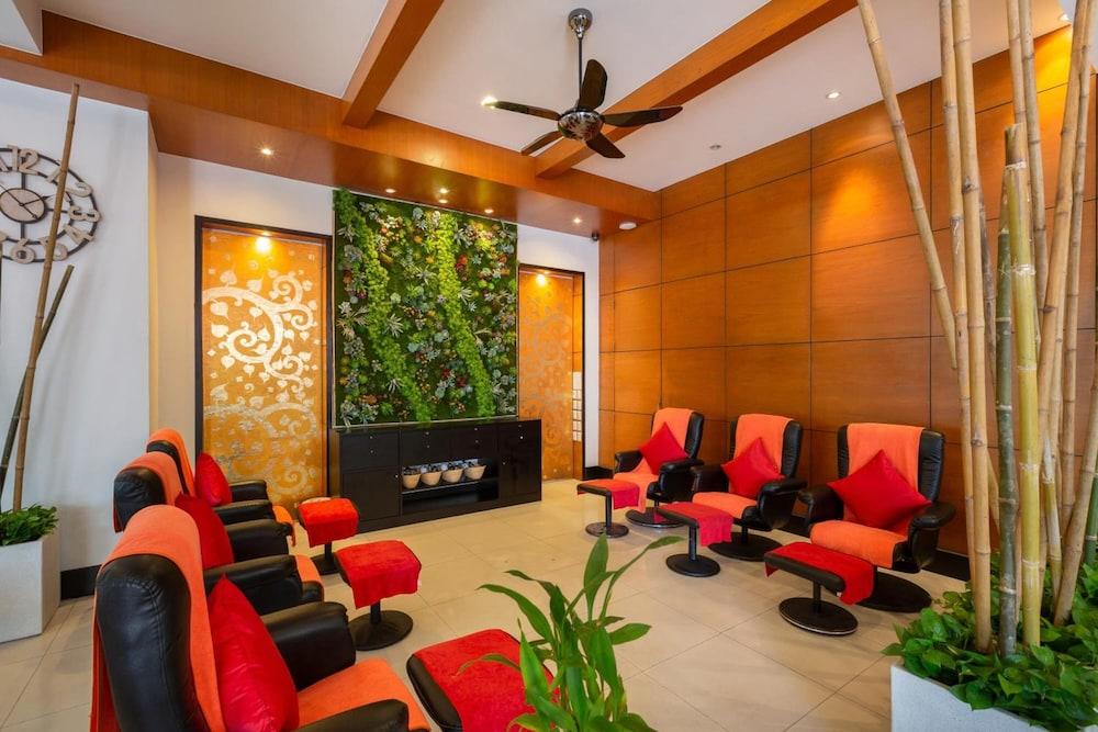 Baramee Resortel Отель Patong