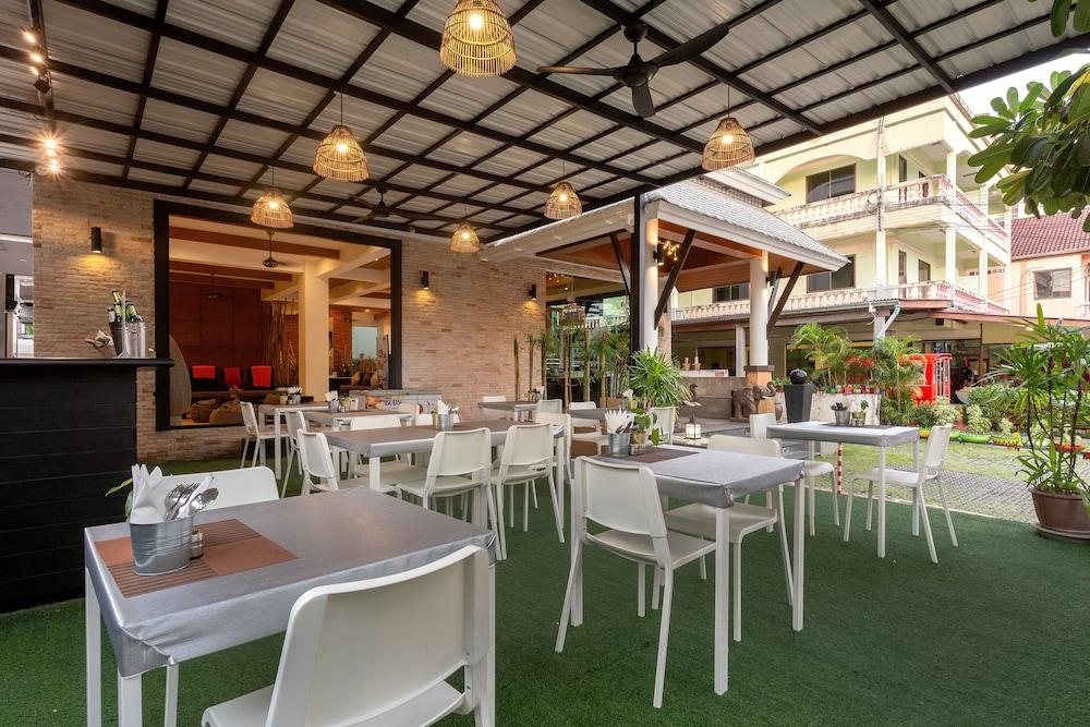 Отель Baramee Resortel