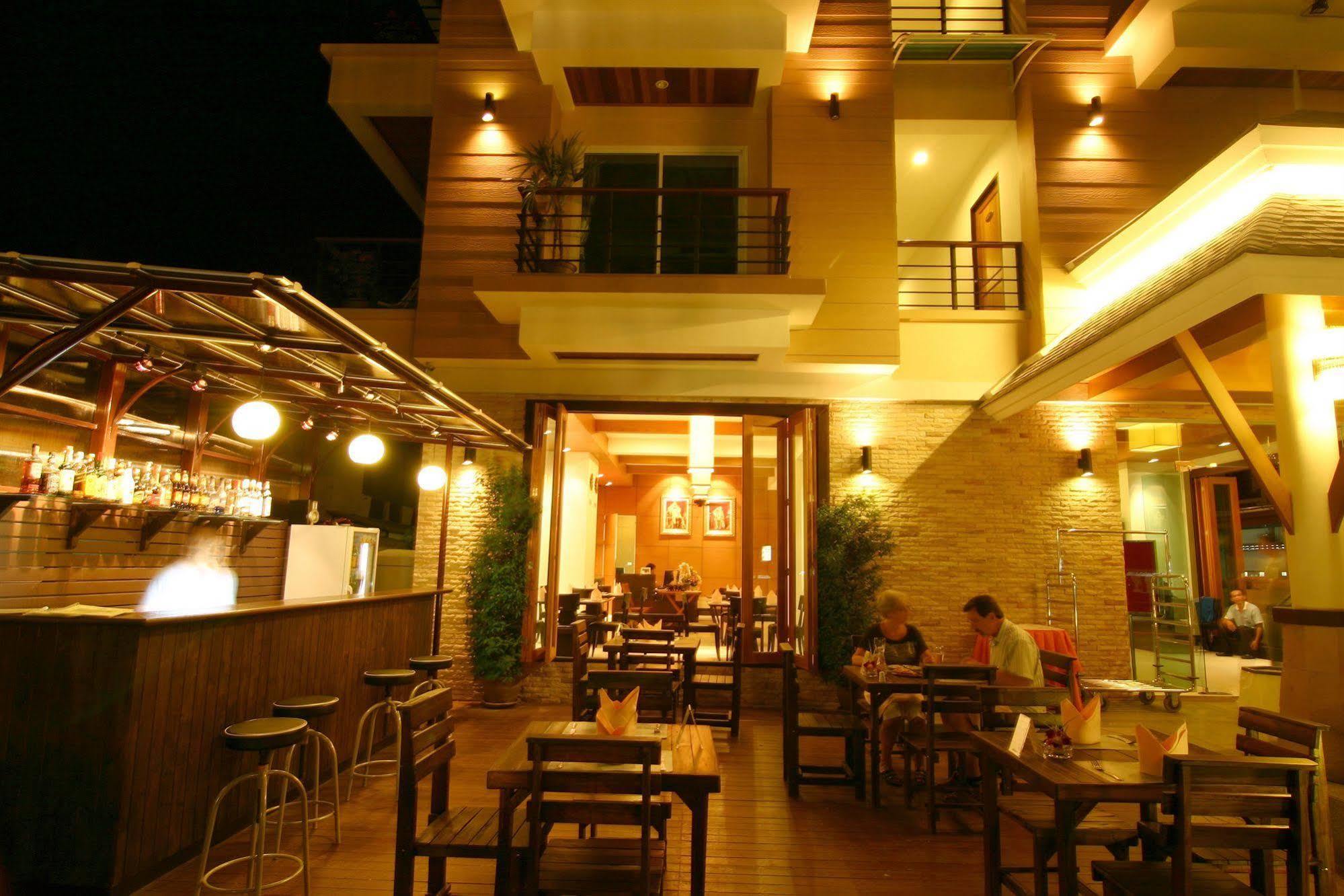 Отель Baramee Resortel