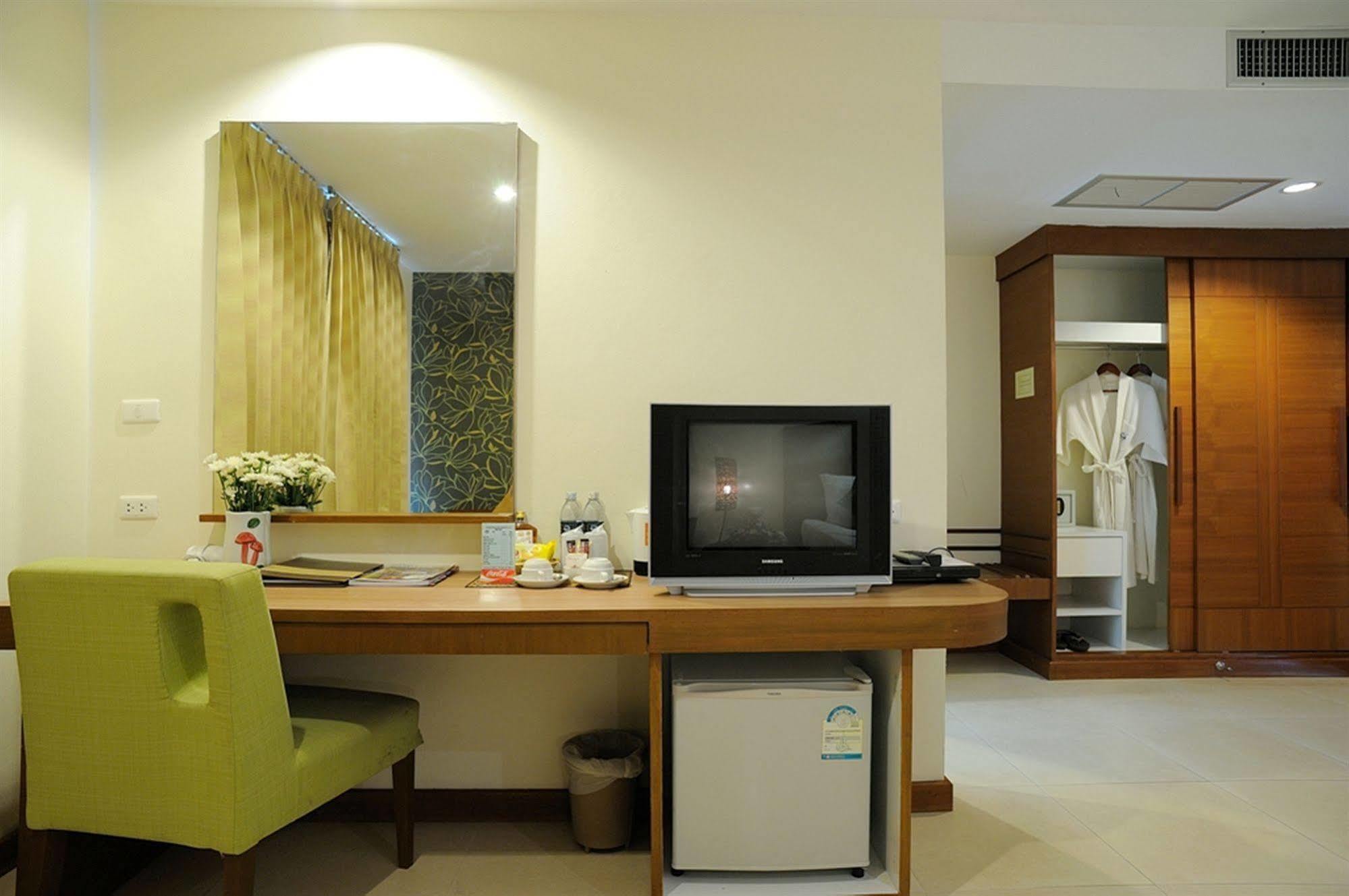 Отель Baramee Resortel 3*